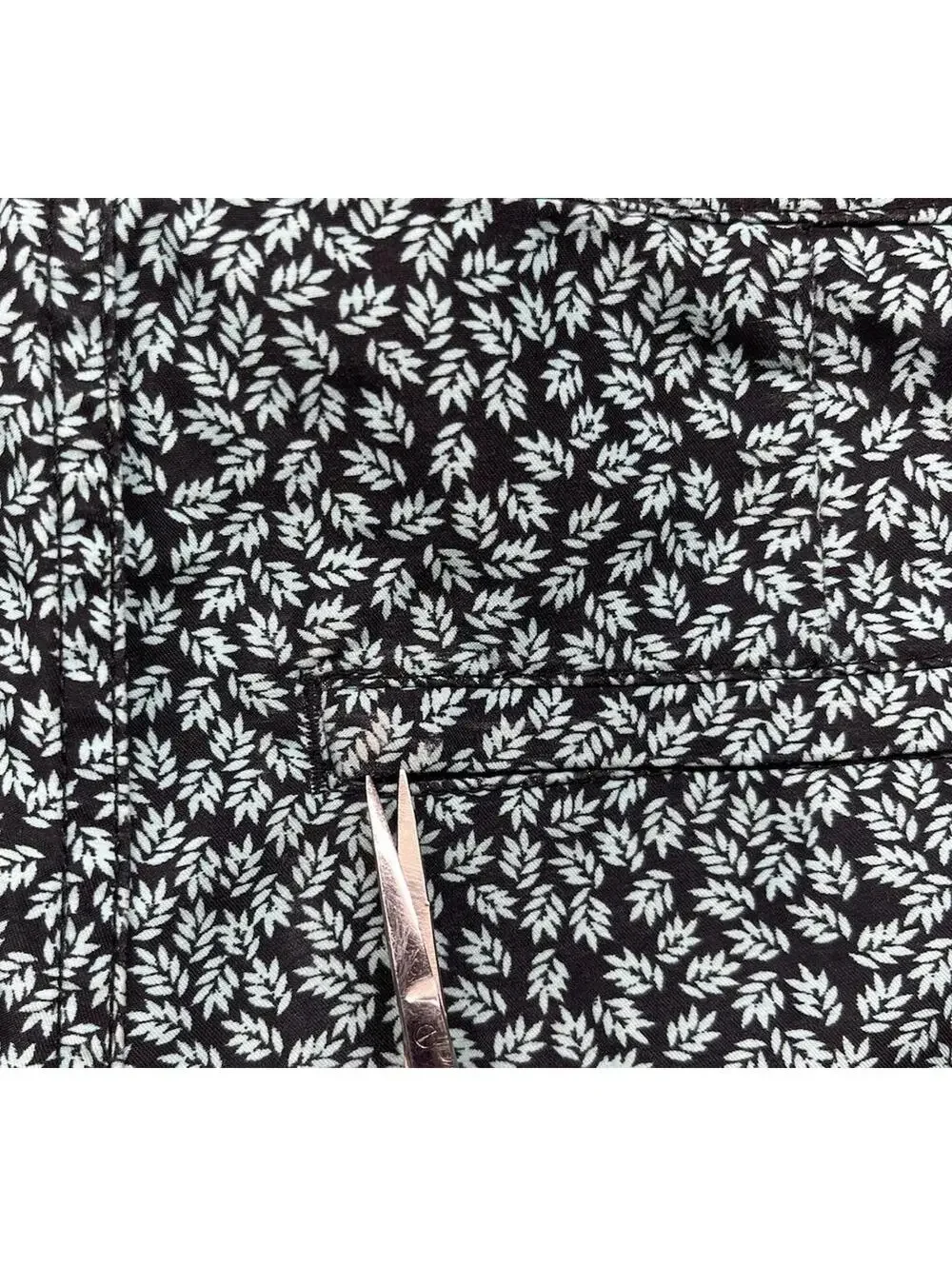 Marc Anthony Swim Shorts Men's 32 Green & Navy Floral Slim-Fit Trunks Pool Beach